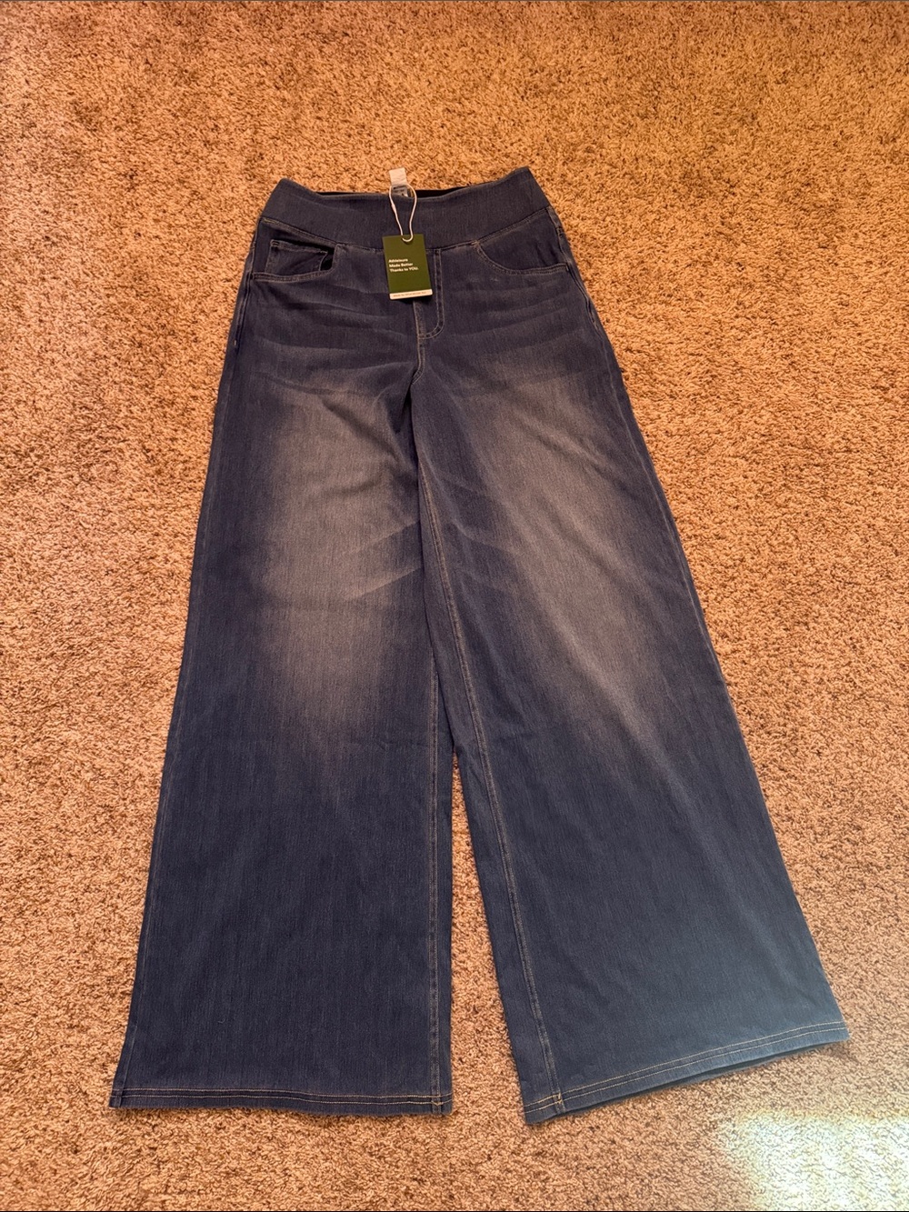 HALARA Wide-Leg Flare Jeans in Dark Blue